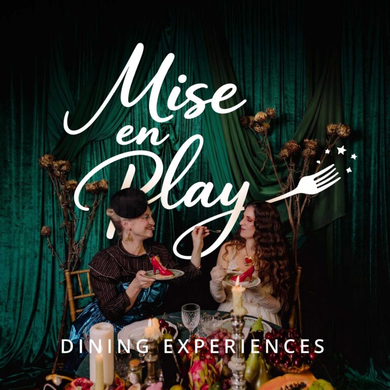 Mise en play dining